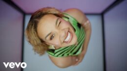 Jorja Smith – With You